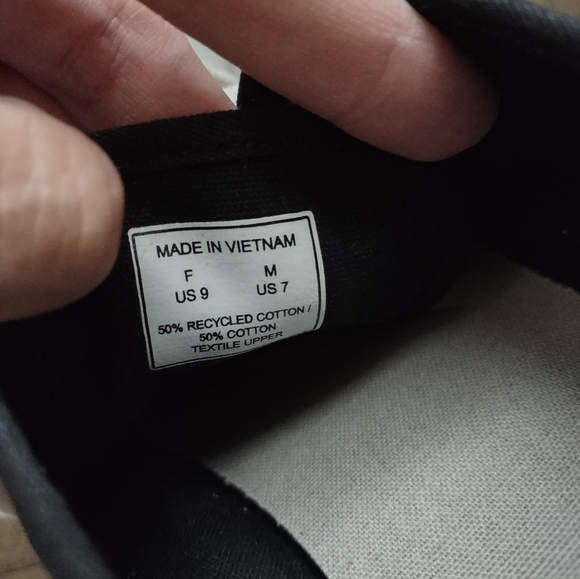 Everlane Tread The Forever Sneaker Black Canvas Lace Up - Picture 8 of 13